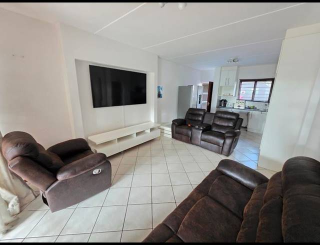 3 BEDROOM APARTMENT FOR SALE IN NORTHWOLD